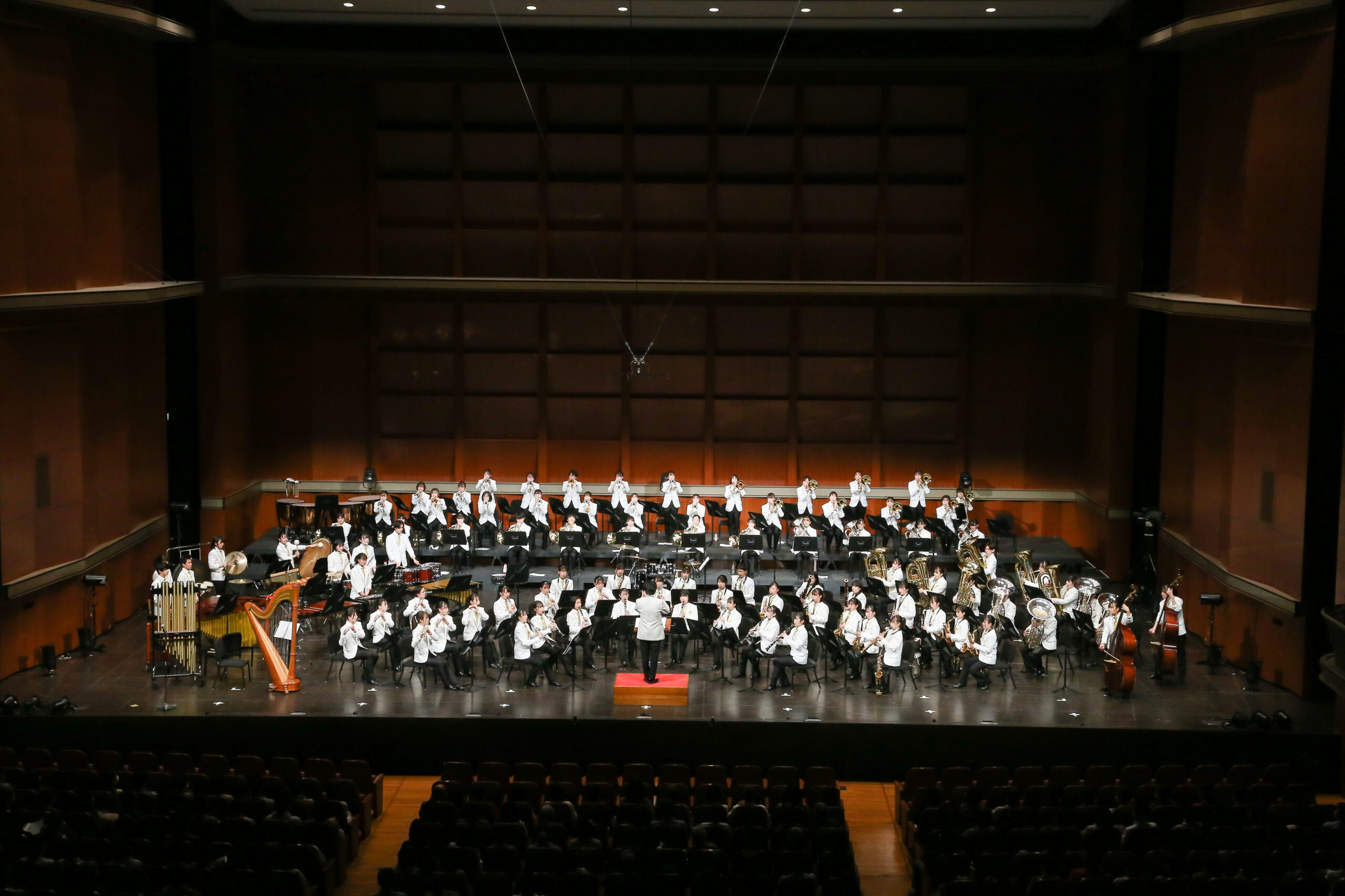 マーチングバンド解体新書 華麗なステップで世界を魅了 オレンジの悪魔 京都橘高等学校吹奏楽部 マーチング専門メディア マーチングナビ